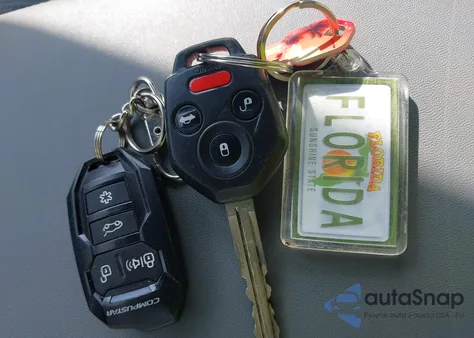 2019 Subaru Outback 2.5I Premium из США, поврежденный, VIN 4S4BSAFCXK3267685